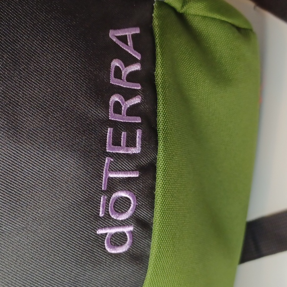 doTERRA Backpack Gray Green Pink Lots of Pockets - Picture 2 of 12